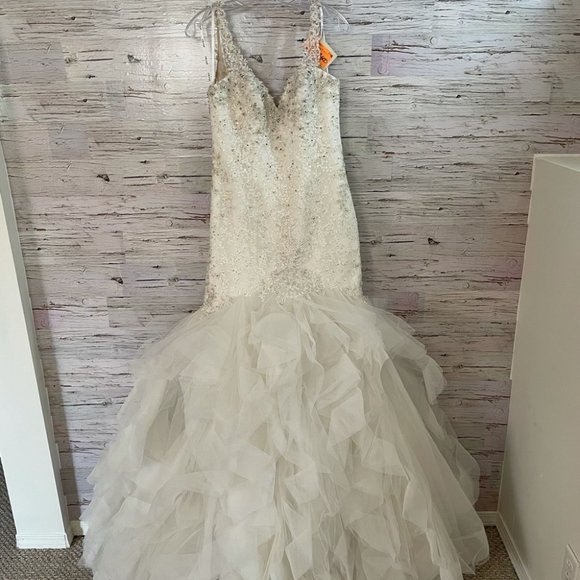 Stella York Beaded Mermaid Wedding Dress Size 12 - Picture 1 of 11